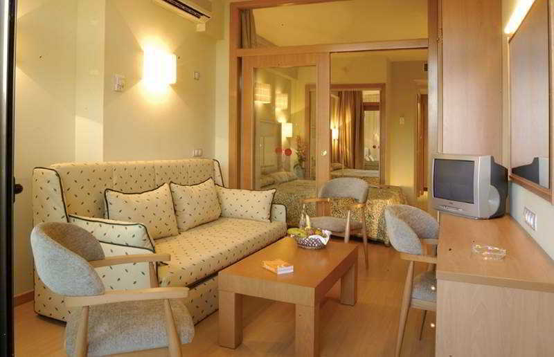 יורט דה מאר Evenia Olympic Suites מראה חיצוני תמונה